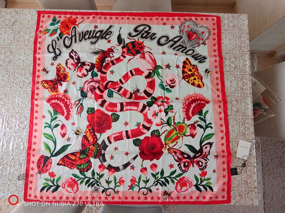 Копринен шал GUCCI