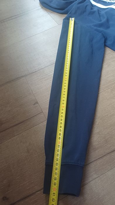 Emporio Armani 7 суитчър
