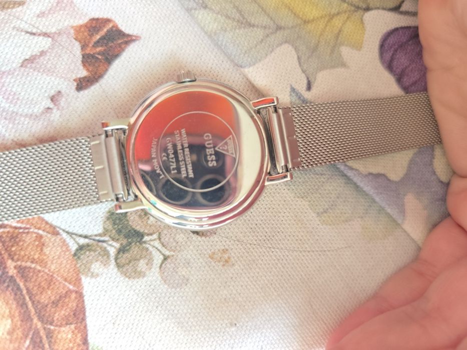 Дамски часовник guess