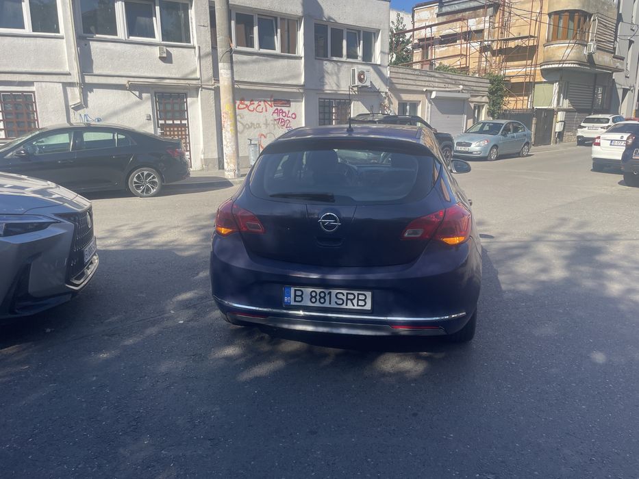 Vand opel astra j
