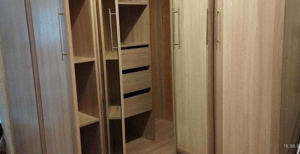 Срочно! Продам Шкаф за 80000