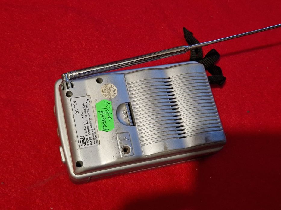 Radio  cu  antena