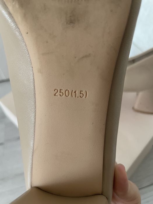 Женские туфли размер 250