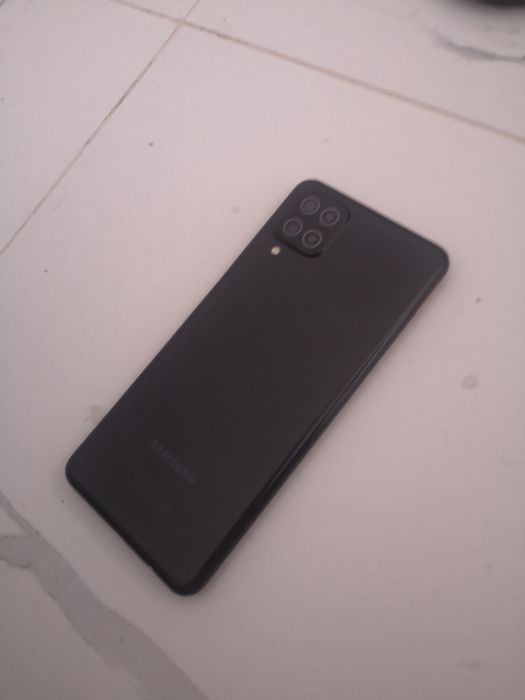 Телефон Самсунг А12 32гб