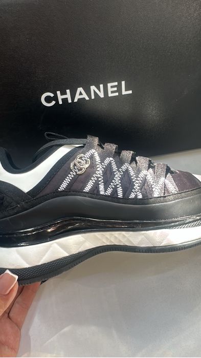 Продам брендовые обуви новые