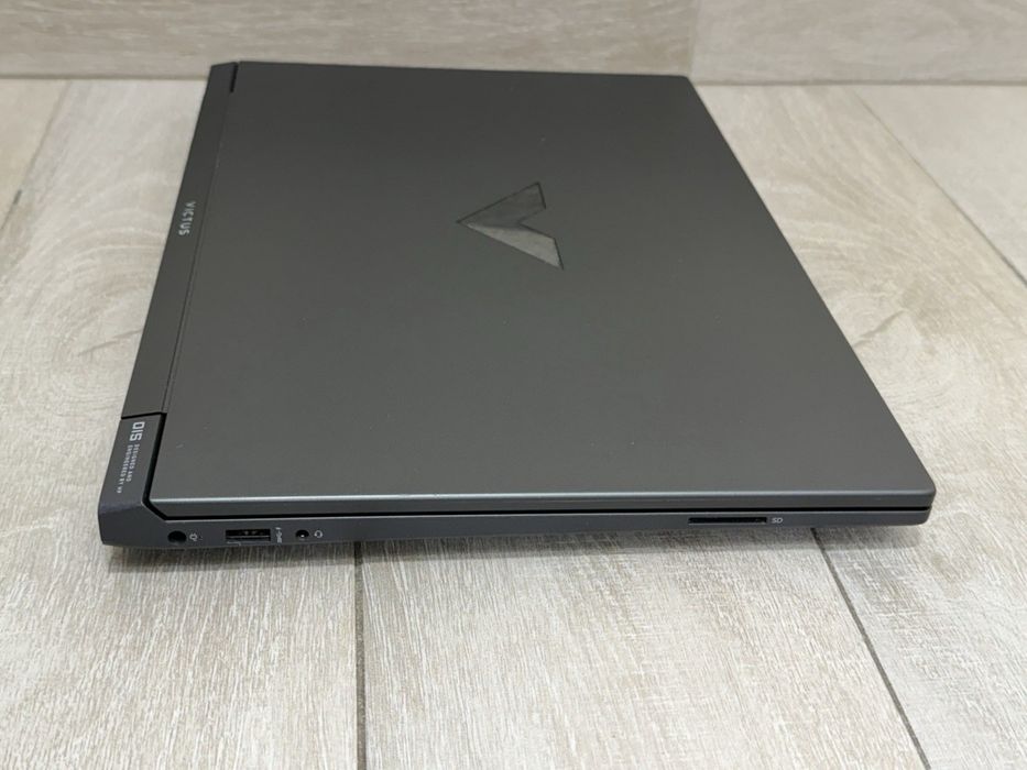 Nootbook hp victus rtx 5060