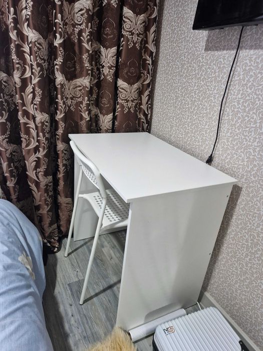 Продам Стол, стул, полка