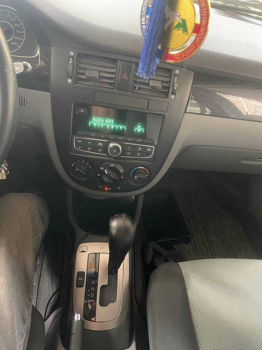 СВОЙ автомобиль Жентра фулл, АБС, люк, мафон, диски есть.