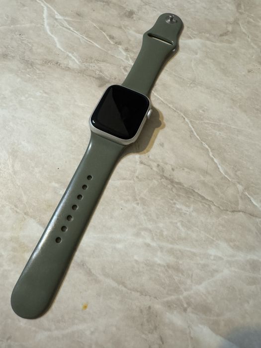 Apple Watch 7 серия в отличном состонии