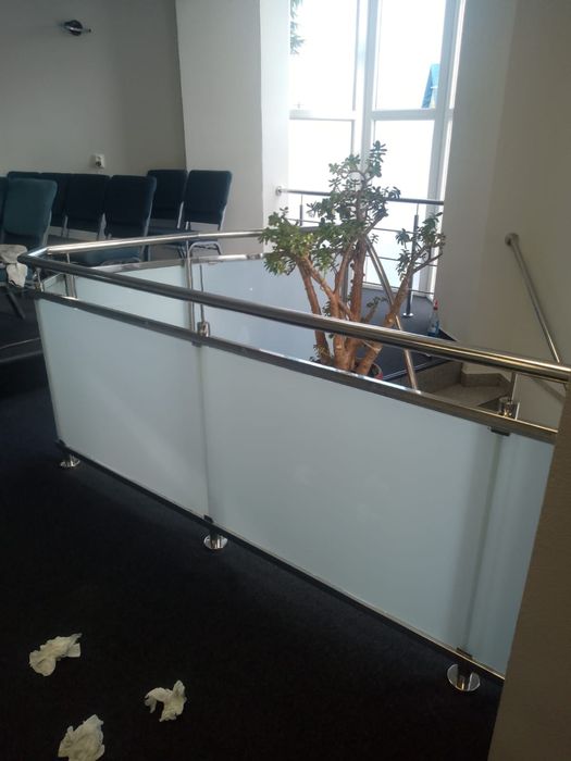 Balustrada din sticla securizata