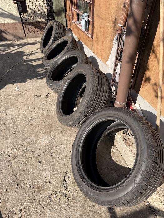 Vand anvelope vara  Bridgestone 225.50.17 + iarna Dunlop 225.55.17