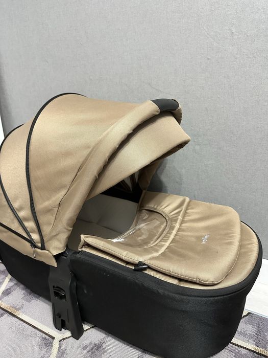 Срочно Продам коляску 2в 1 walker