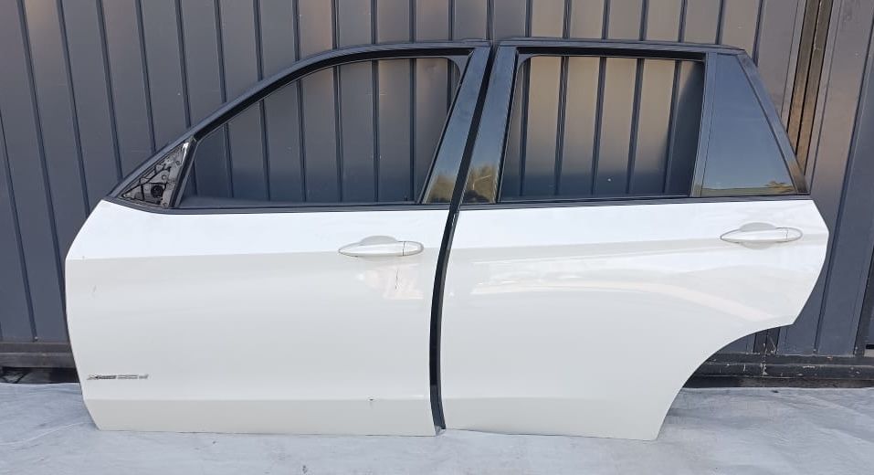 Двери БМВ BMW X5 F15.