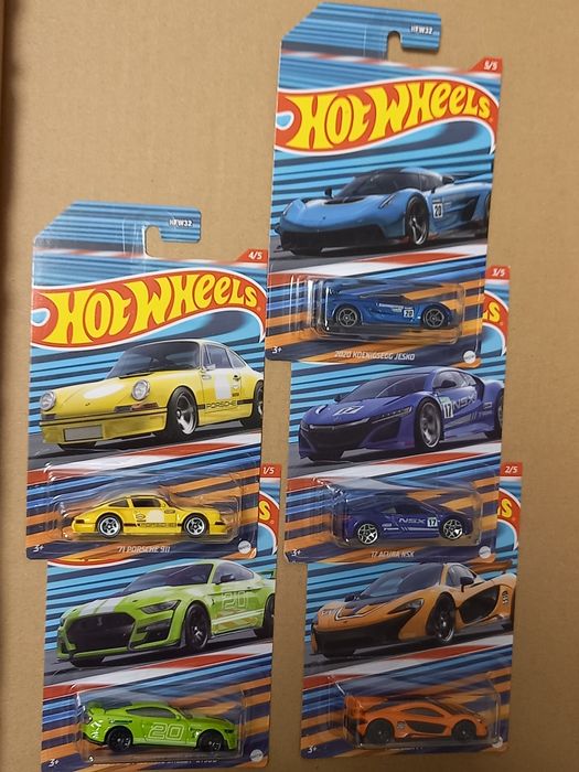 Hot Wheels сетове + 5 pack Corvett, Nissan, MOTOR SHOW 21"