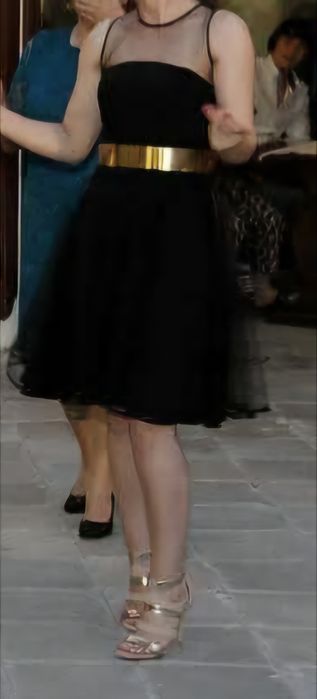 Малка черна рокля