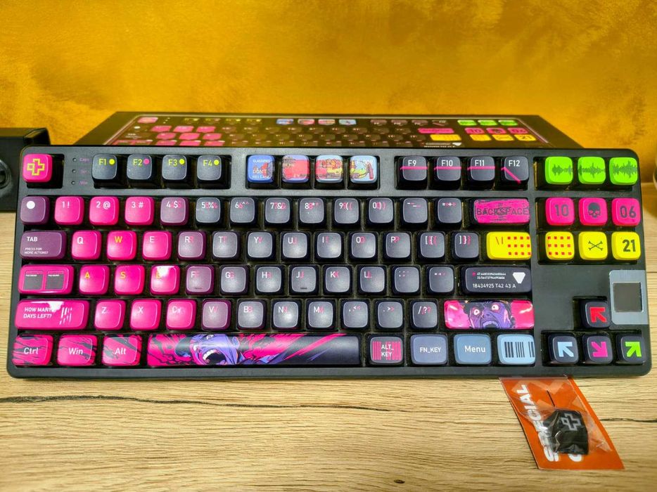 Tastatura QwertyKey80 War