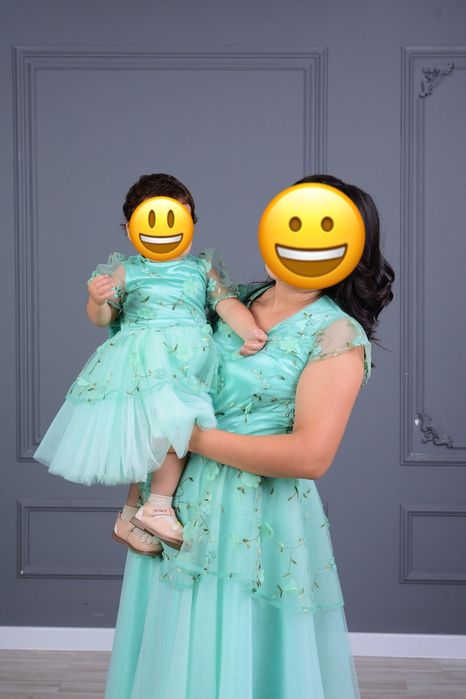 Продам семейный платье 4шт