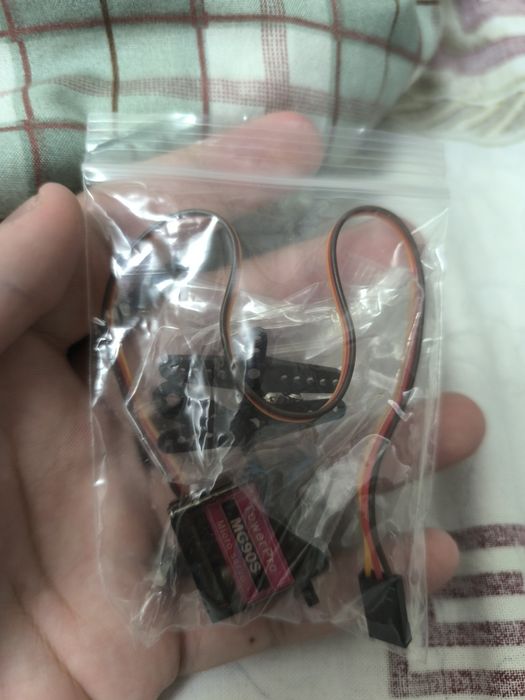 Продаю серво-привод MG90S