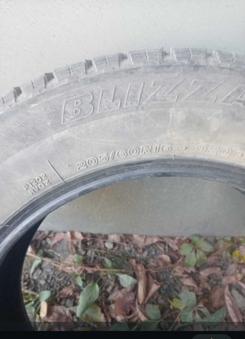 Продам зимние шины