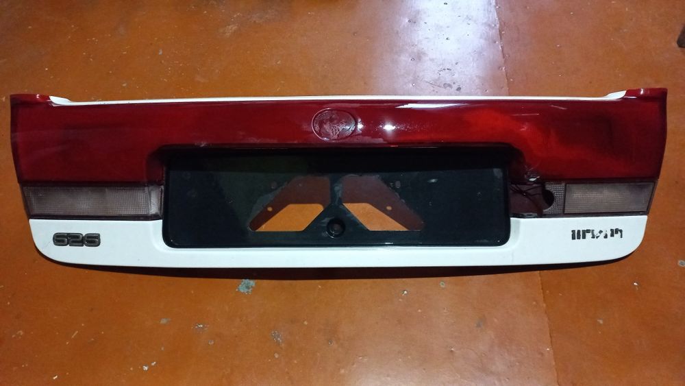 Задний стопсигнал фонарь плафон панорама мзда кронос хэчбэк лифтбэк