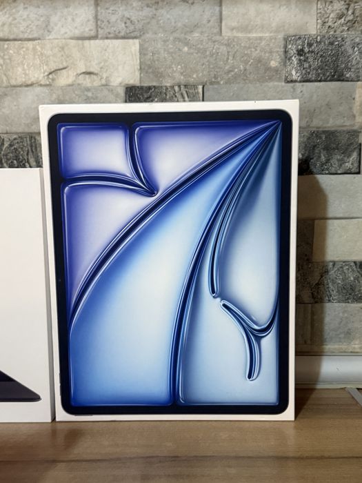 iPad Air 13” M3 (Wi-Fi + Cellular)