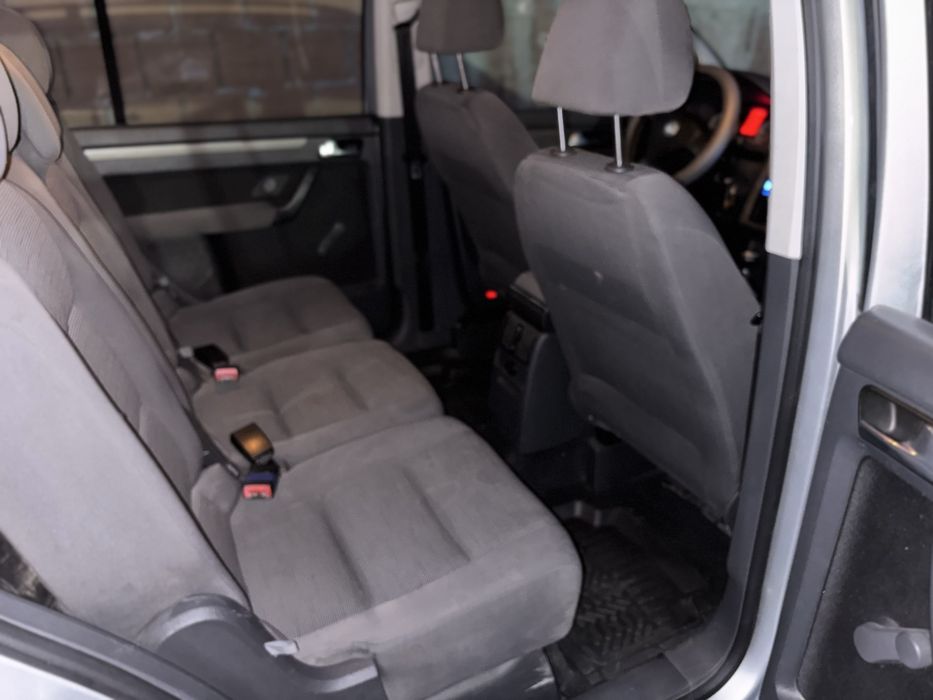 Vw touran facelift an 2009 motor 1,9 tdi 105 cp