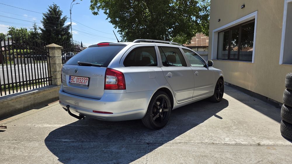SKODA Octavia 2011 — imagine 2