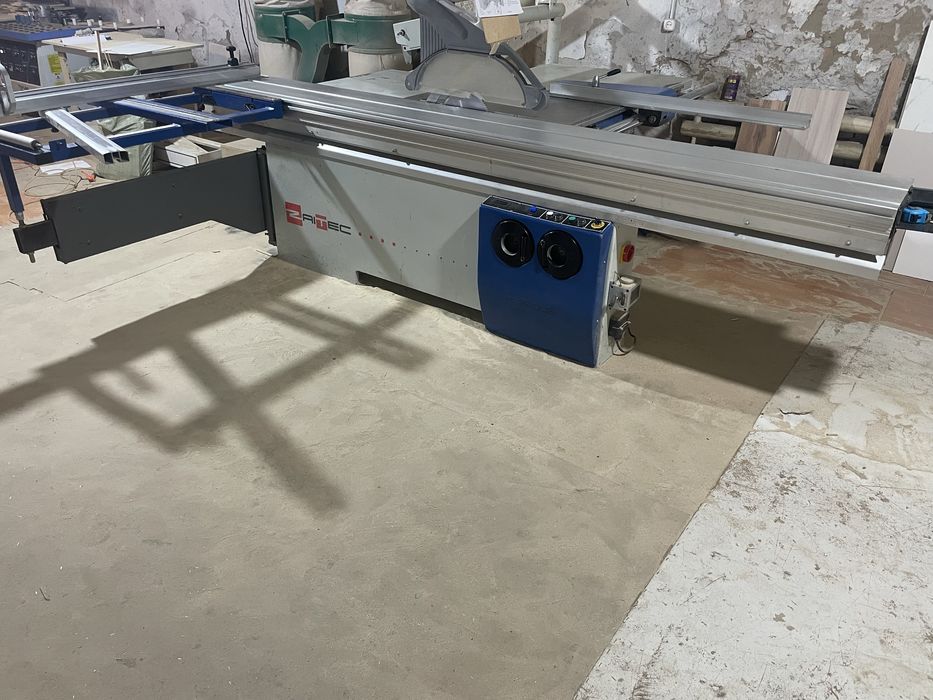 Форматнораскроечный станок