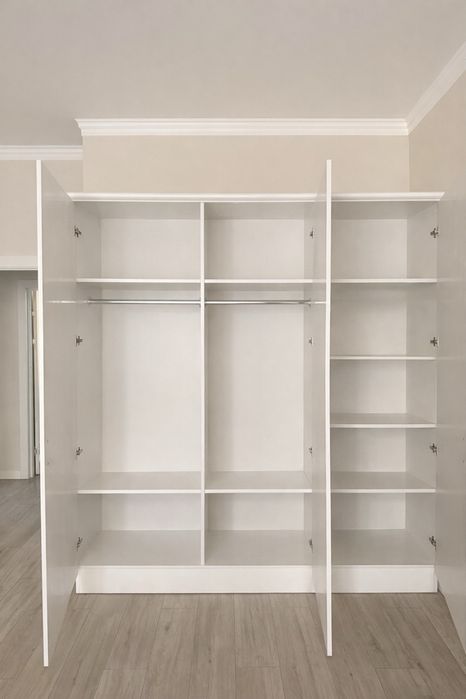 Спальня (шкаф и кровать)