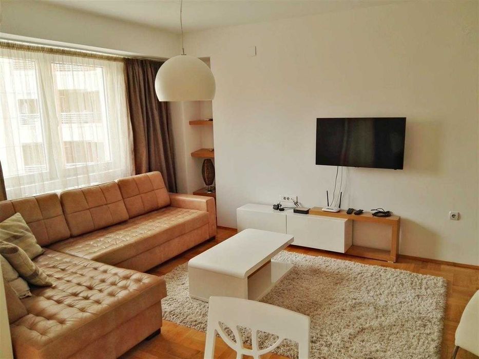 Дава се под наем Двустаен апартамент в Бургас, Братя Миладинови - 56 кв.м за 229.5 € - Снимка #2