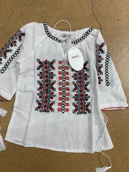 Bluza tip ie . Dama . Bărbați.  Copii