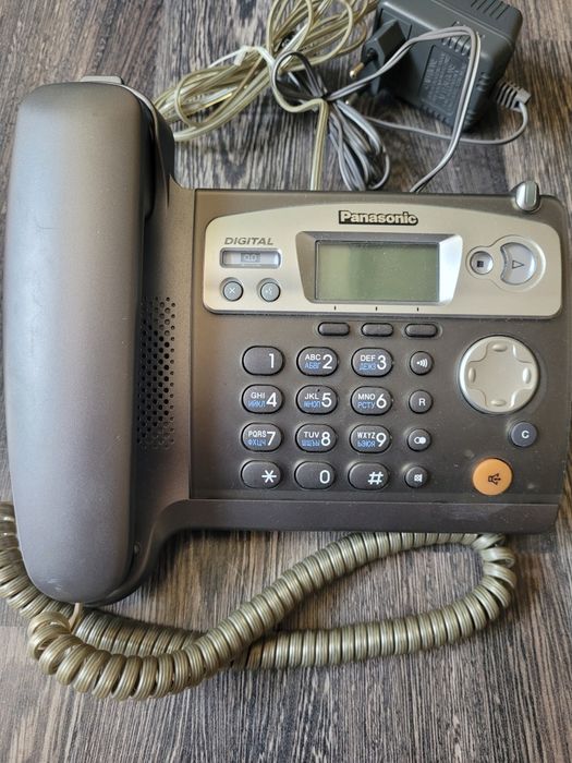 Продам домашний телефон Panasonic