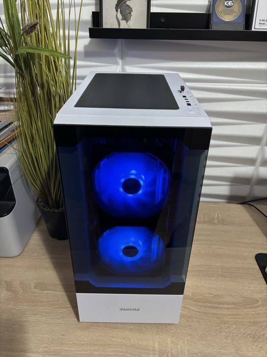 Геймърски компютър Intel i5 7500/GTX1070/12 Ram/256 ssd/500GB HDD/600W