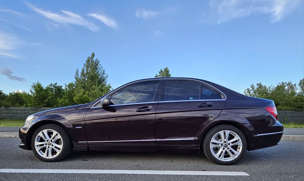 MERCEDES-BENZ C-Class 2012 — imagine 3