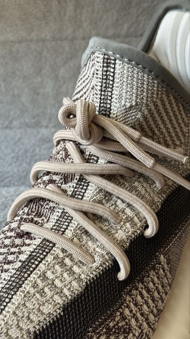 Кроссовки Yeezy Boost 350 V2 'Zyon'