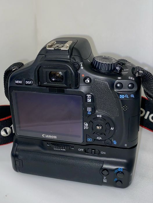 Canon 550D +  батериен грип | 28800 кадъра