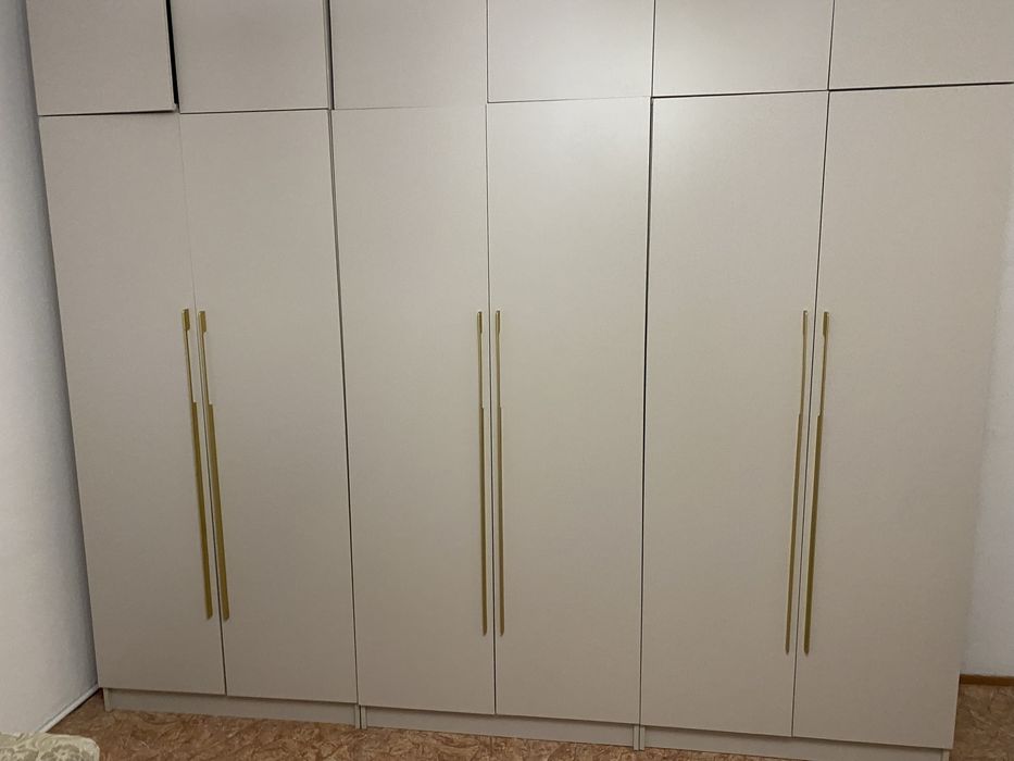 Продам шифоньер в отличном состояний