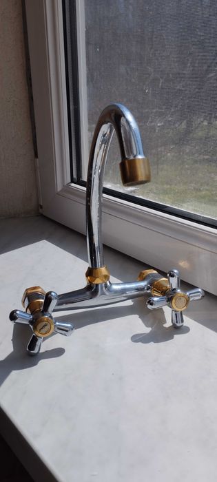 Кухненски смесител