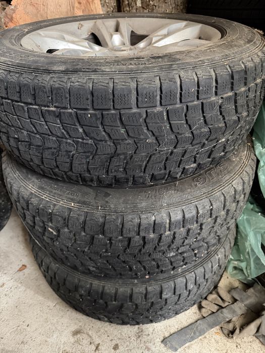 Jante BMW R17 cu tot cu cauciucuri 225/60/17 M+S vara iarna