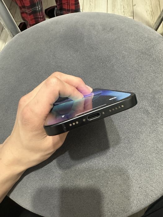 Айфон 15 в хорошем состоянии