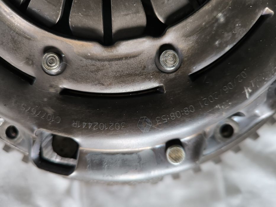 Volanta masa dubla Dacia Renault 1.0 tce 28000km