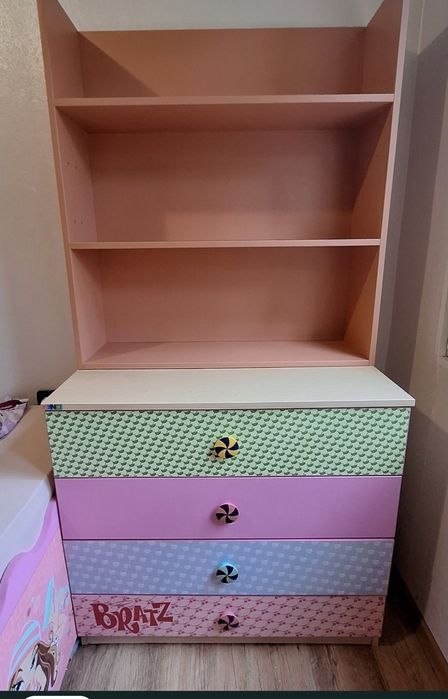 Обзавеждане за детска стая /момиче