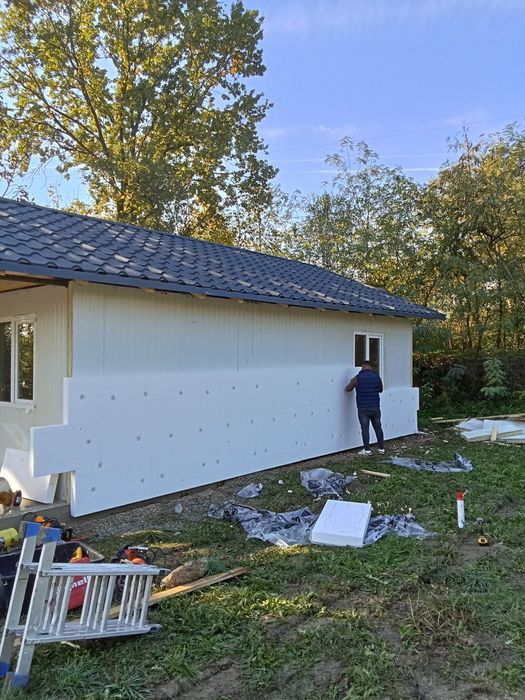 Atenție! vând urgent,Case de locuit permanent și căsuțe de vacanță la vânzare , diferite modele și dimensiuni