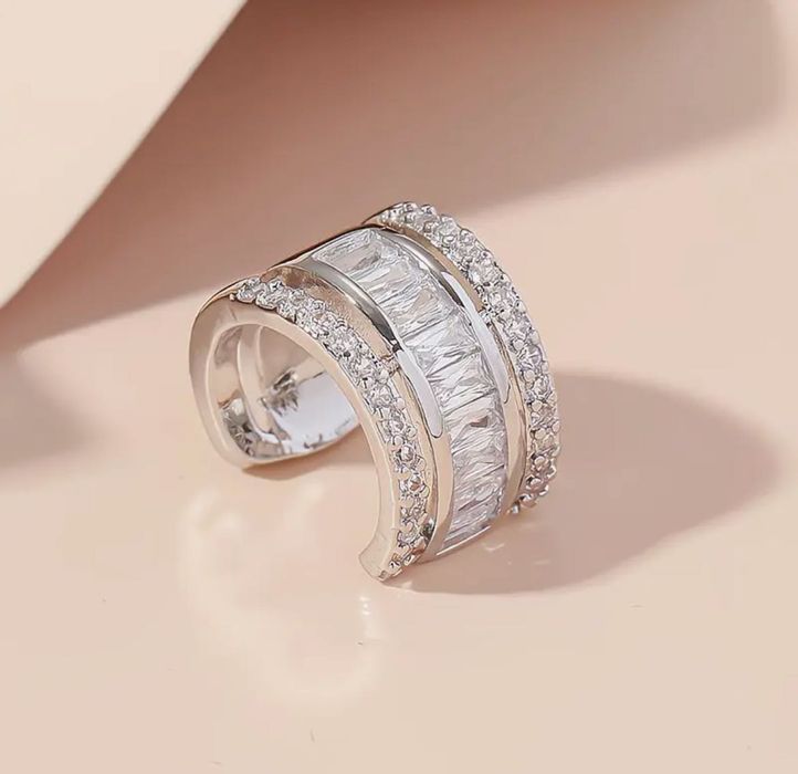 Дамски обеци за хрущял