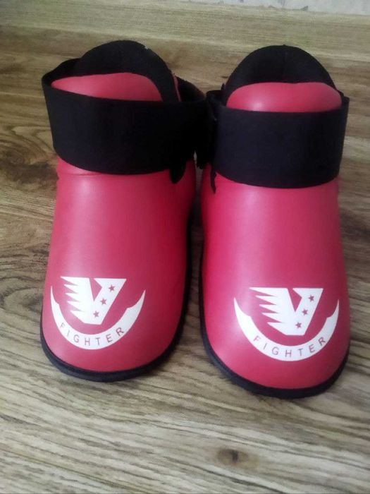 Kimono для тхэквондо шлем перчатки футы лапы сост.отличное б/у