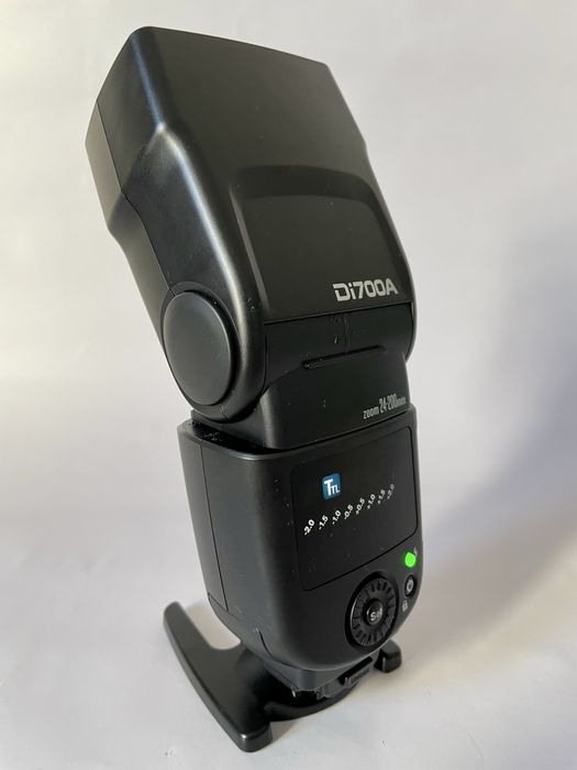 Nissin Di700A + nikon Air 1- nikon , canon