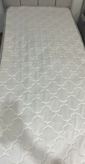 Матрас новый 90*200