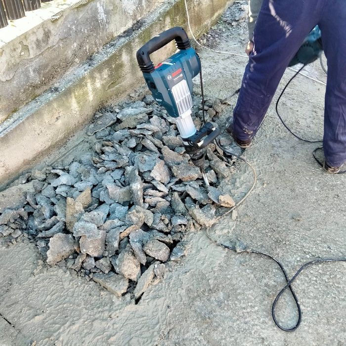 Găuri hote centrale ,tăiat beton armat ,sanțuri  perete pentru electri