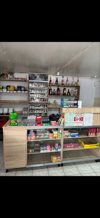 Ofer spre vanzare casa de locuit +spatiu comercial