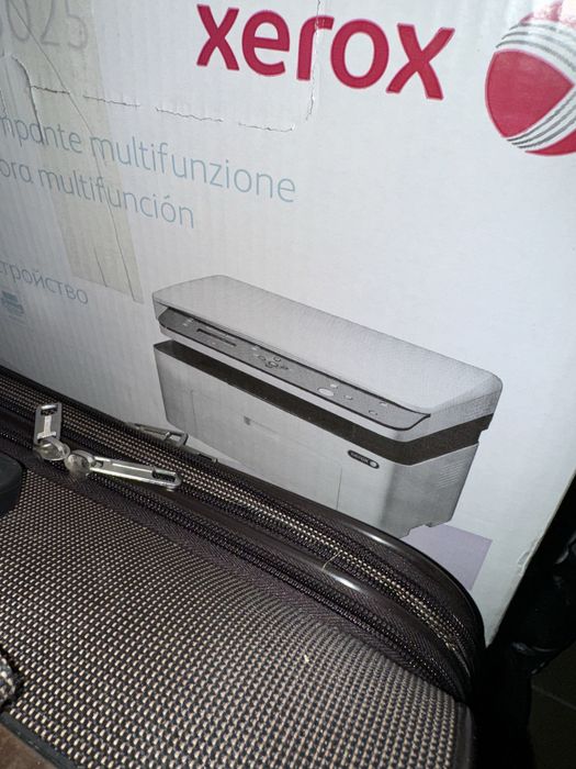 Продам принтер Xerox